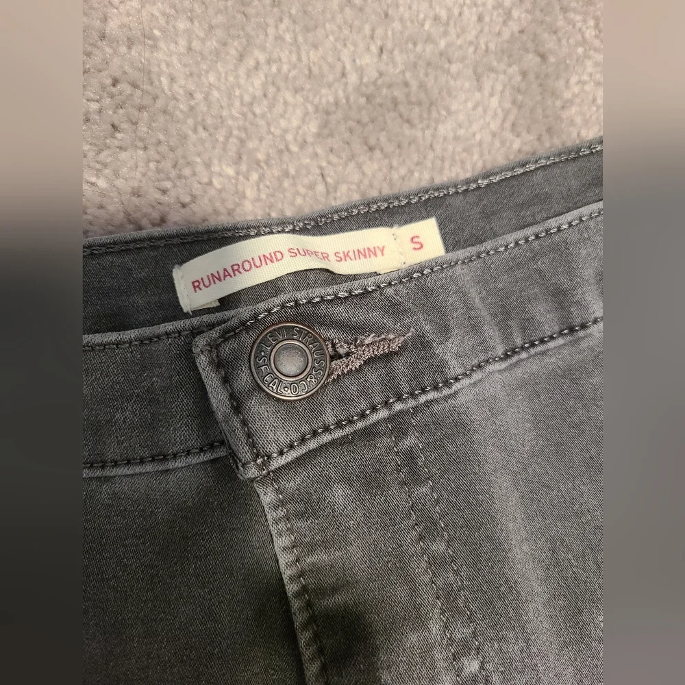Levi’s Runaround super Skinny high rise jean leggings size small - Picture 6 of 6